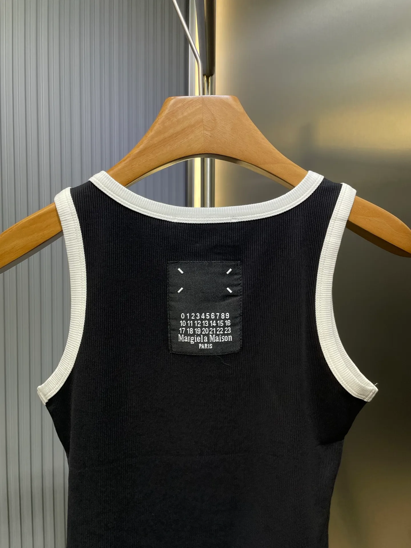 MM 6 🌟 25SSNew Arrival Classic MM 6. Logo 😎 size：SML